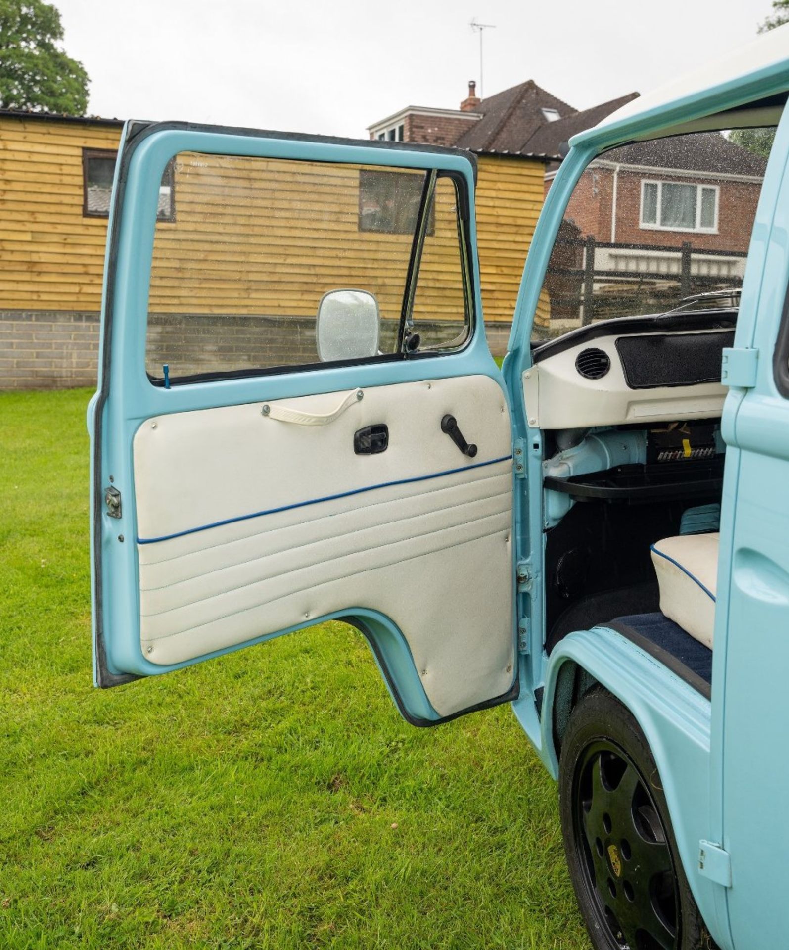 1974 VOLKSWAGEN TYPE 2 DOUBLE-CAB PICKUP Registration Number: VMR 491M Chassis Number: 2642-126- - Image 13 of 20