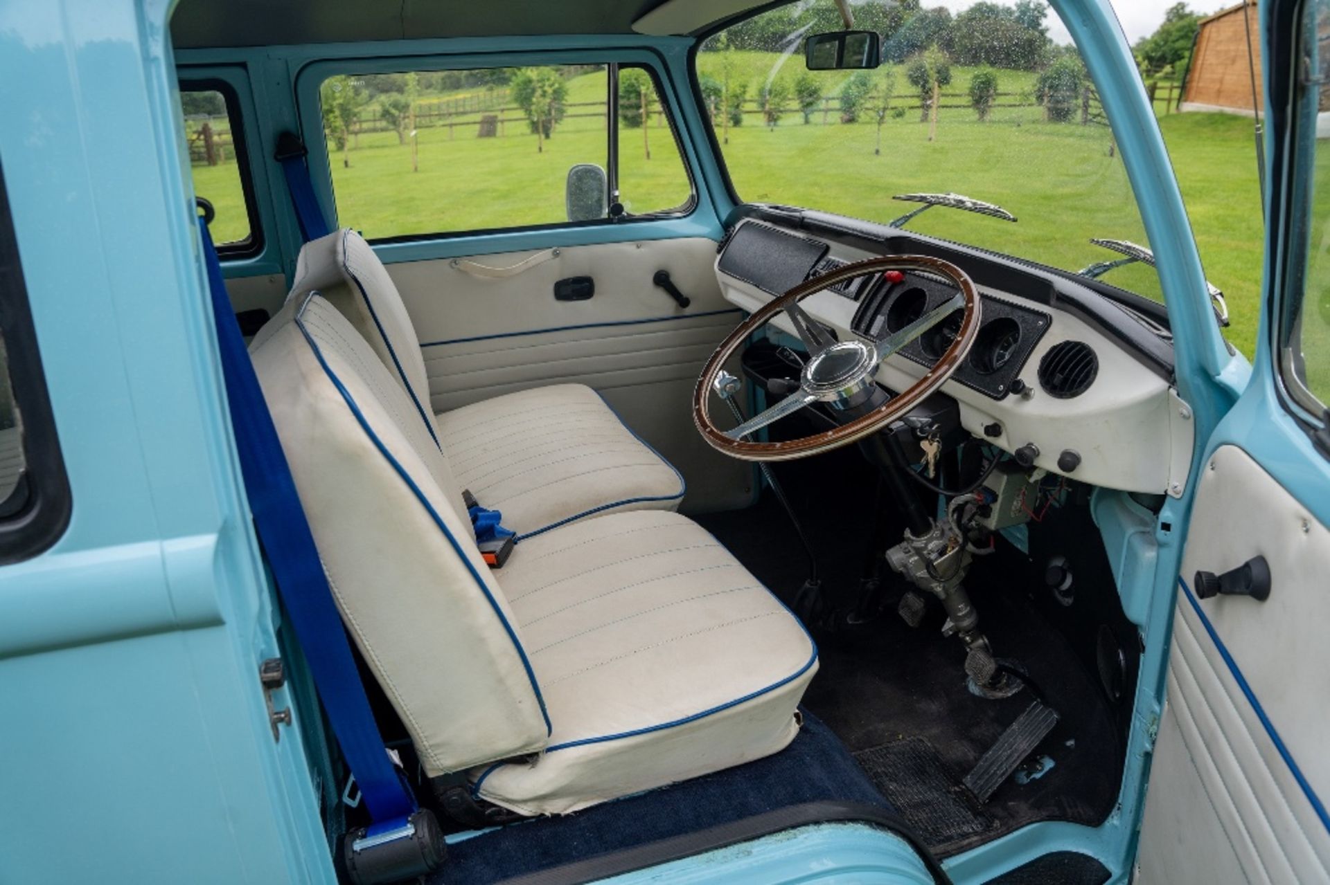 1974 VOLKSWAGEN TYPE 2 DOUBLE-CAB PICKUP Registration Number: VMR 491M Chassis Number: 2642-126- - Image 12 of 20