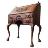 AN ORNATE CARVED 20TH CENTURY LADIES WRITING DESK, with a galleried top, fitted compartments and