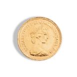 22CT GOLD 1982 HALF SOVEREIGN COIN The coin having bust of Queen Elizabeth II. Weight