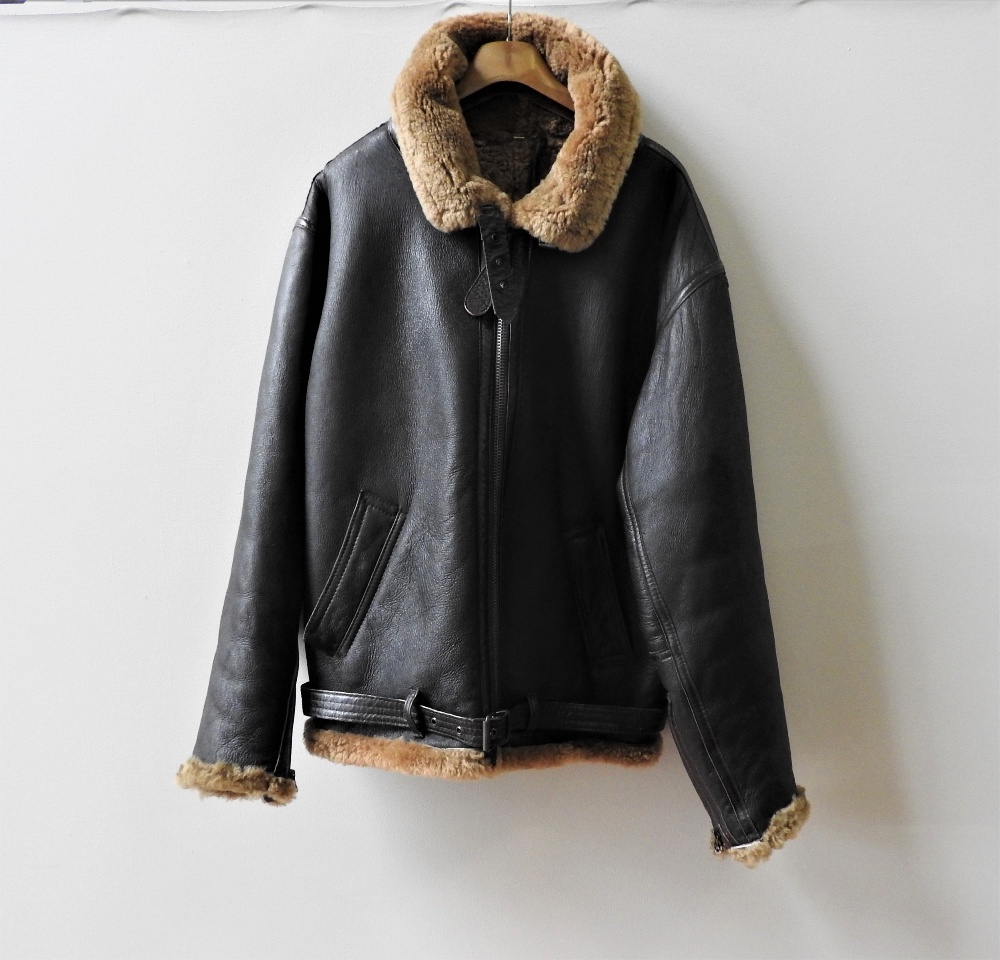 SHEEPSKIN FLYING JACKET Modern item, produced in South America, sized L/XL. - Image 2 of 3