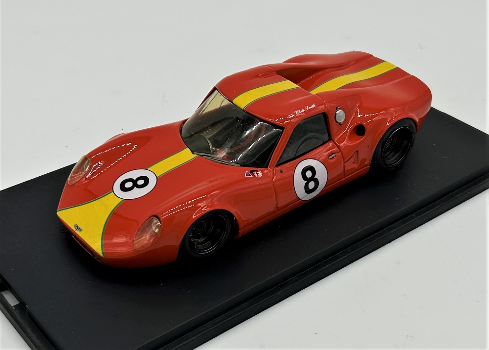 1:24 CHEVRON B8 MODEL BY DDP SCALEMATES From the estate of Mr. Chris Smith of Westfield Sports - Image 2 of 4