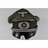 Wehrmacht Heer, Schirmmütze für Offiziere der Infanterie, feldgraues feines Tuch komplett mit gestic