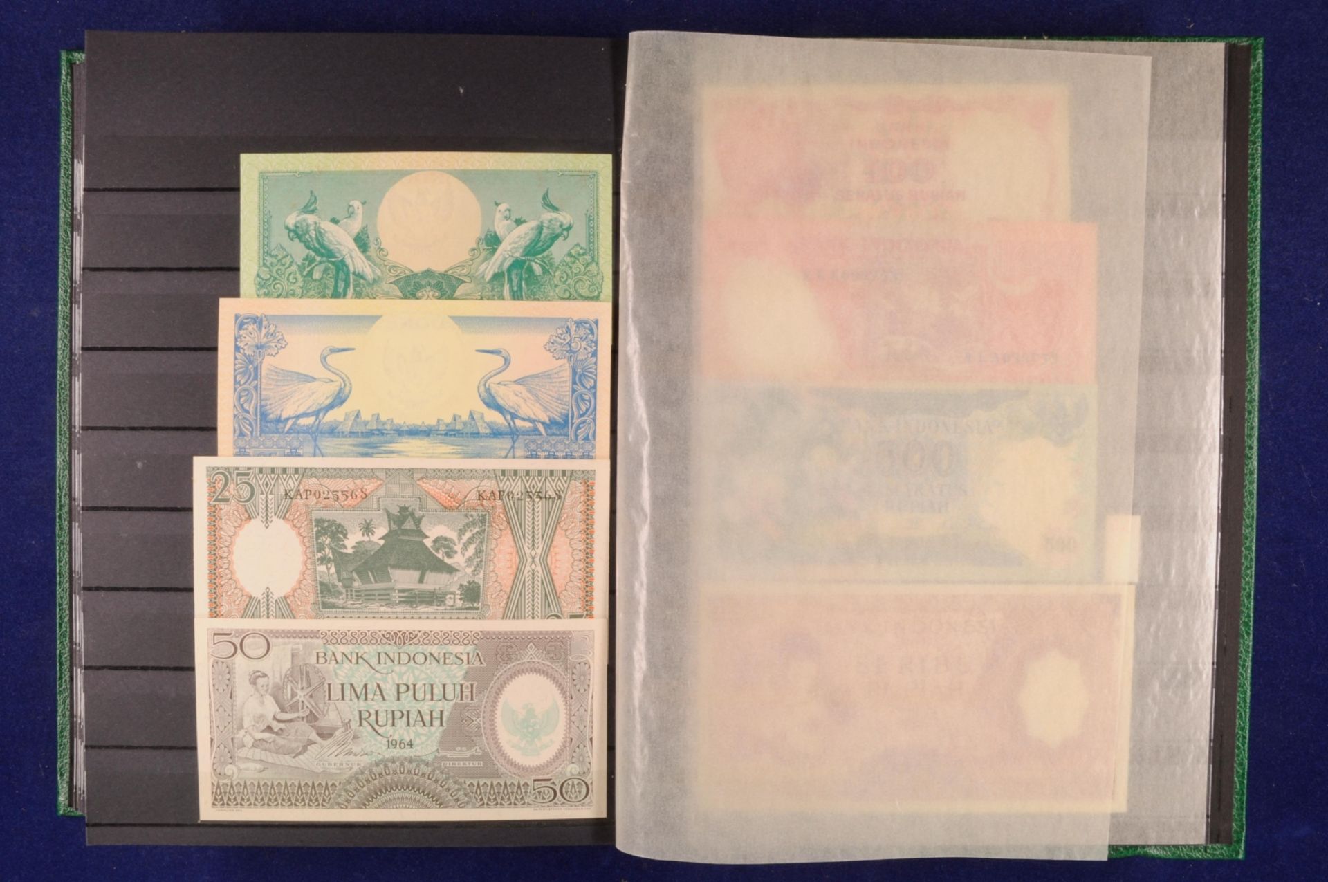 Sammlung Banknoten aus aller Welt in zwei Alben, 20. Jh. ,243 St., Argentina-Nepal und Malta-Indones - Bild 25 aus 44