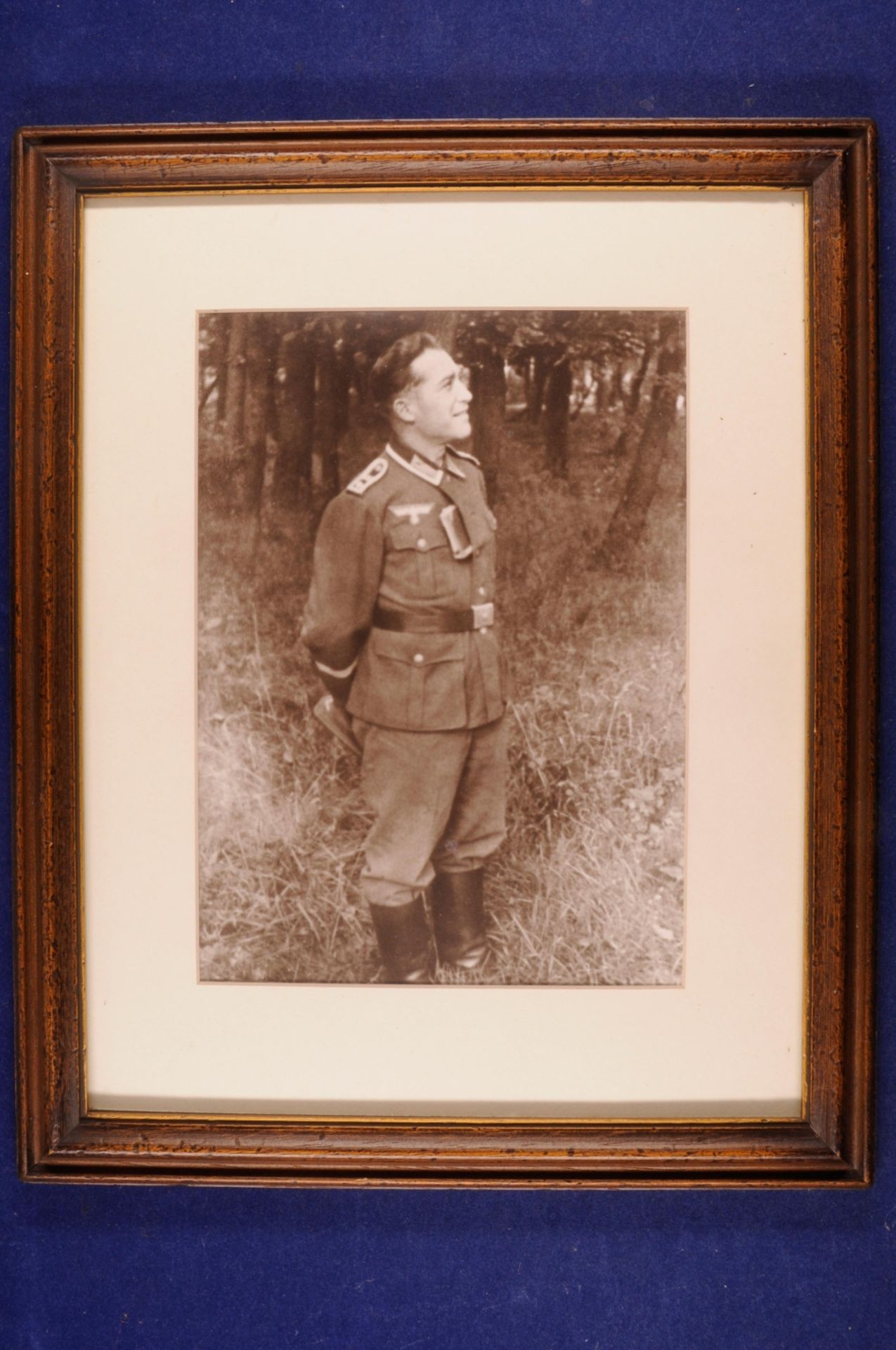 Fotoalbum Wehrmacht Heer mit über 130x Aufnahmen, dazu großformatige Porträtbilder und 2x Zeichnunge