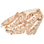 Diamonds bangle Belle Époque, about 9 K RG, inside diameter 5, 9 x 4, 9, 25, 6 g. Diamonds in rose