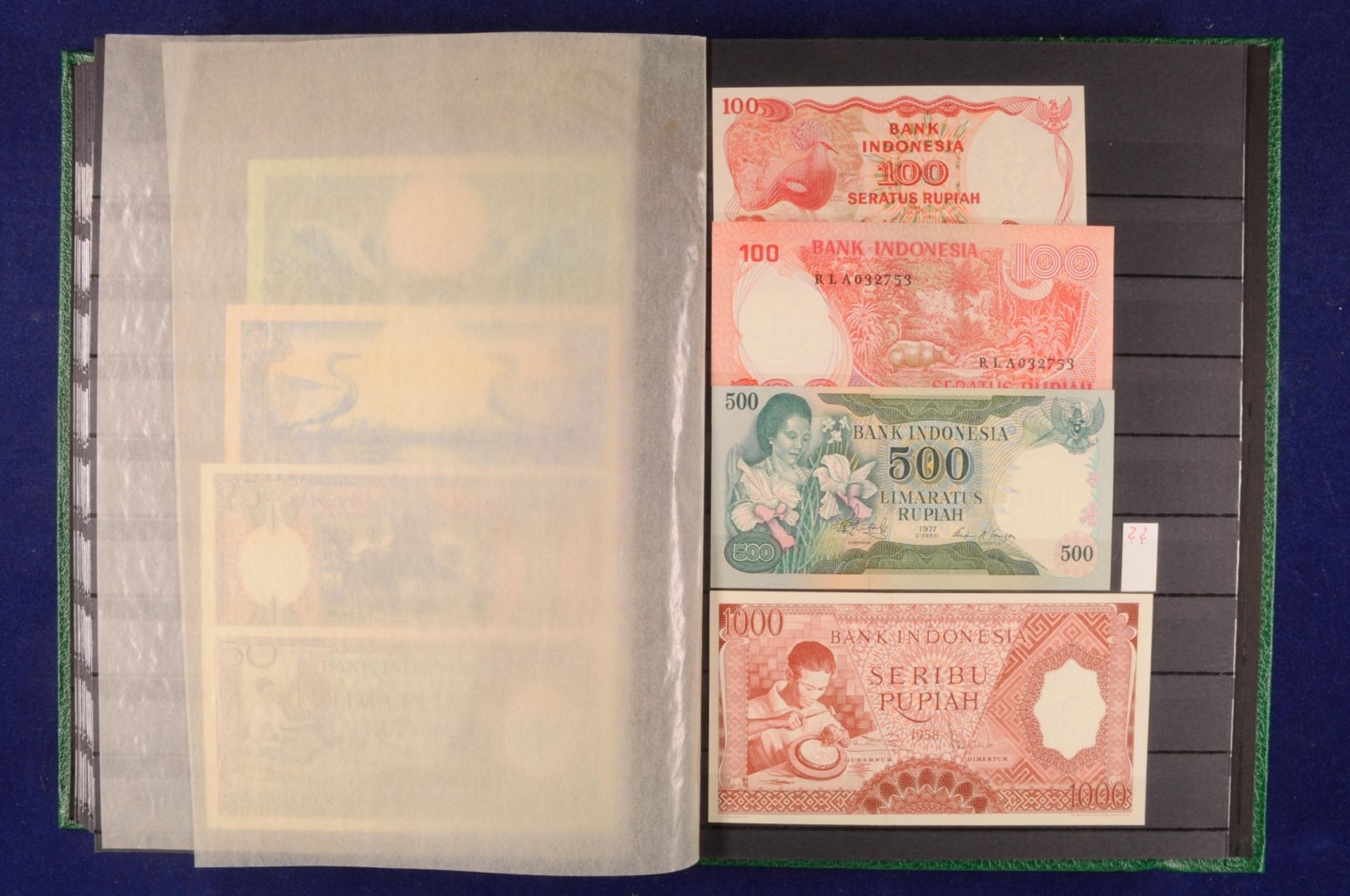 Sammlung Banknoten aus aller Welt in zwei Alben, 20. Jh. ,243 St., Argentina-Nepal und Malta-Indones - Bild 26 aus 44