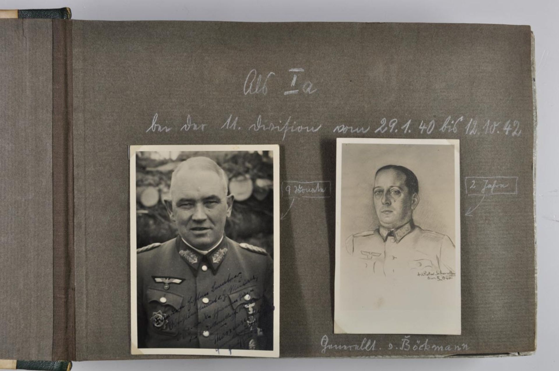 2x Fotoalbum des 1. Generalstabsoffiziers (1a) der 11. Division, knapp 500x Fotos mit Postkarten, im - Bild 5 aus 8