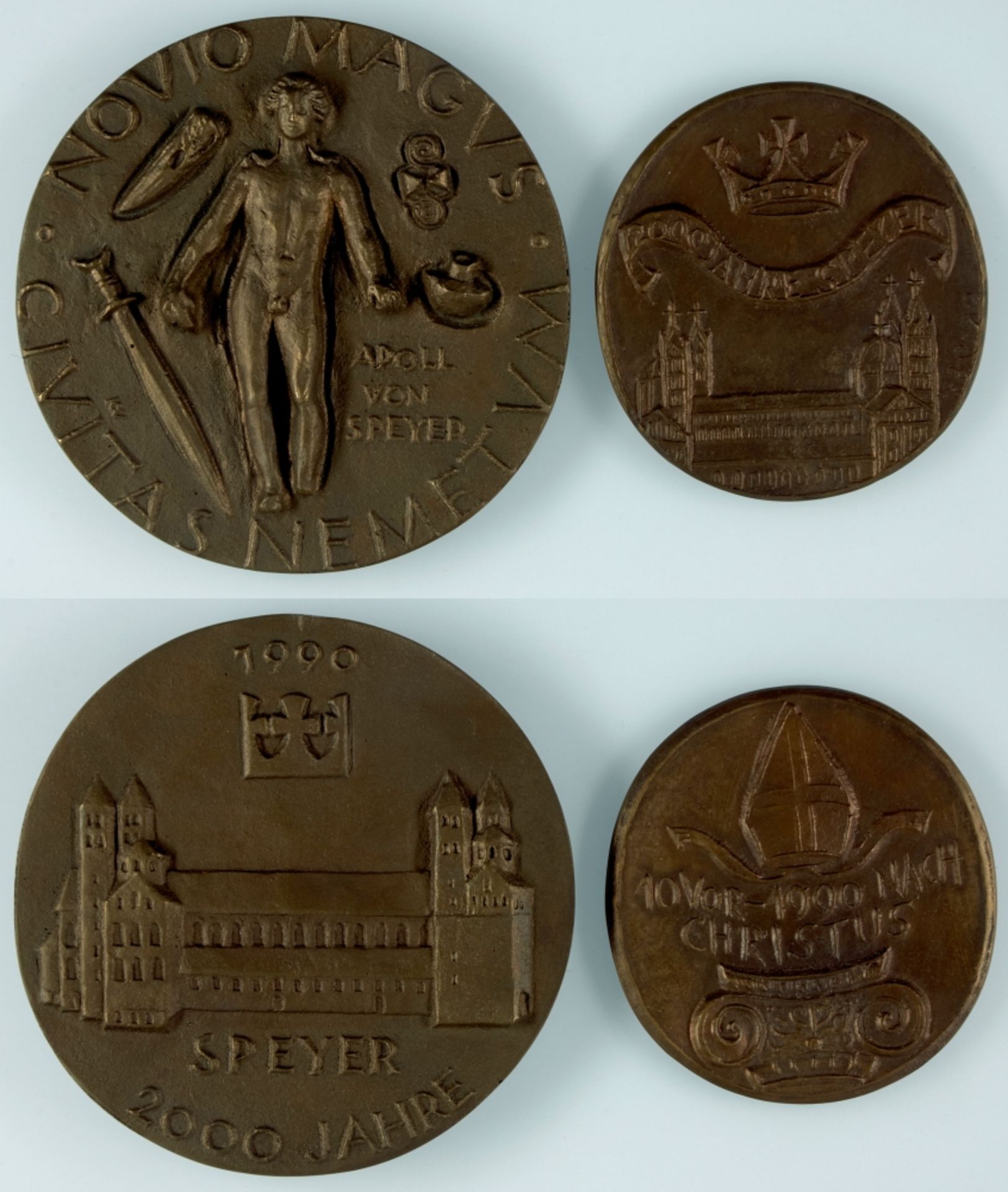 Speyer, lot of two bronze casting medals to the 2000 year-old City anniversary. Diameter in each