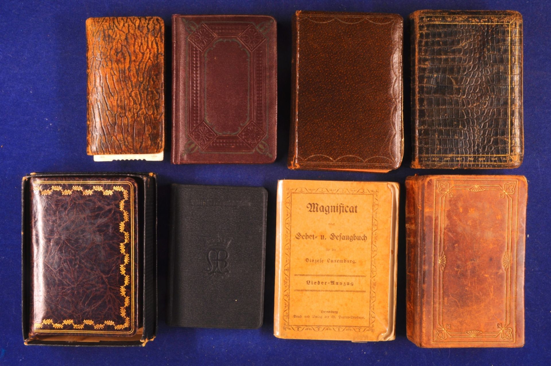 Literatur, Religion, 8 historische Gebetsbücher, ca. 19. und Anfang 20. Jahrhundert, teilweise stock