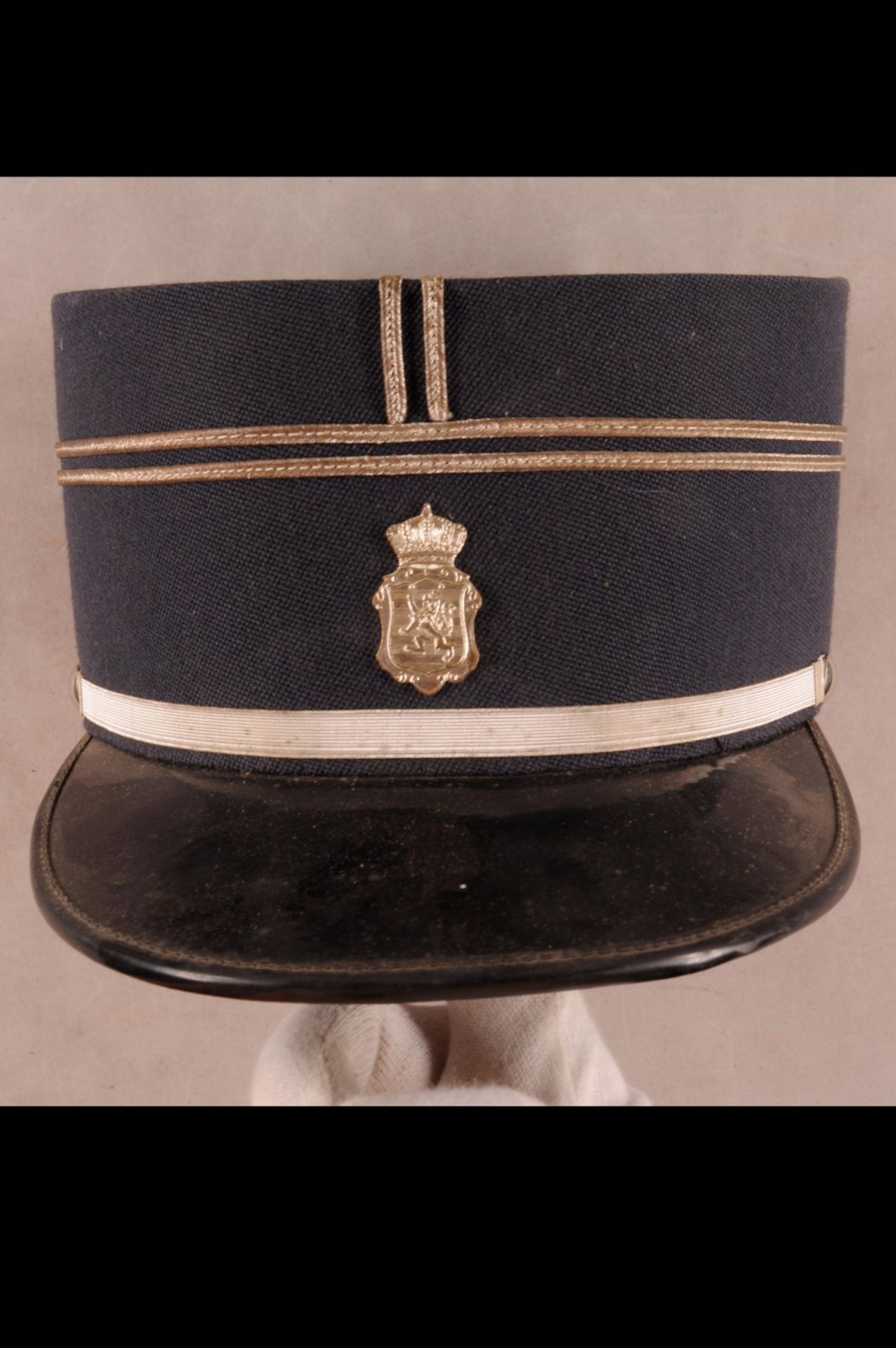 FEUERWEHR/POLIZEI, Nachlass mit 13x Schirmmütze, 4x Schaftmütze, 5x Helm, 13x Uniformen/Jacken/Hosen - Bild 91 aus 118