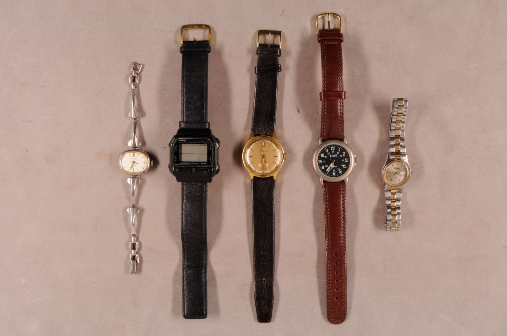 Lot 7 Armbanduhren Edelstahl/Metall/Kunststoff, tlw. vergoldet, bestehend aus: Seiko, Citizen, Jungh