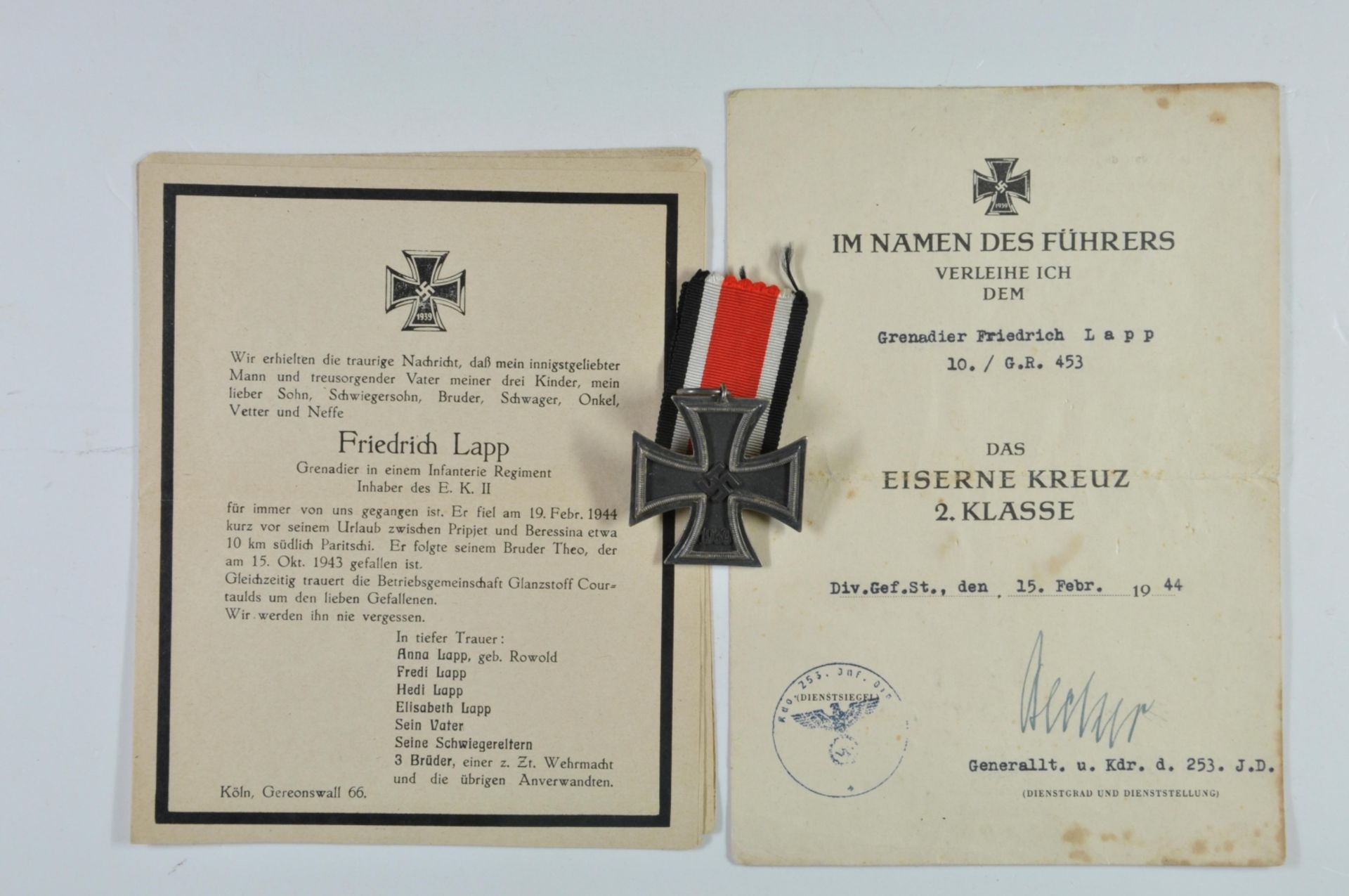 Verleihungsurkunde eines Angehörigen des 10./G.R. 453 für das Eiserne Kreuz 2. Klasse, datiert, Div.