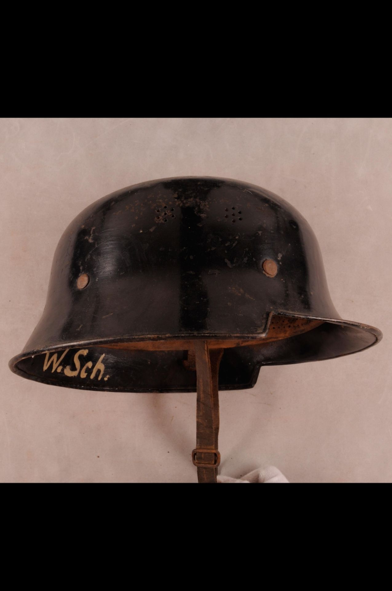 Fire-brigade / Police, estate with 13 x peaked cap, 4 x stem cap, 5 x helmet, 13 x uniforms / - Image 74 of 118