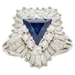 Sapphire brilliant-cut diamonds ring, 585 white gold, 7, 75 g. Sapphire in triangle cut from