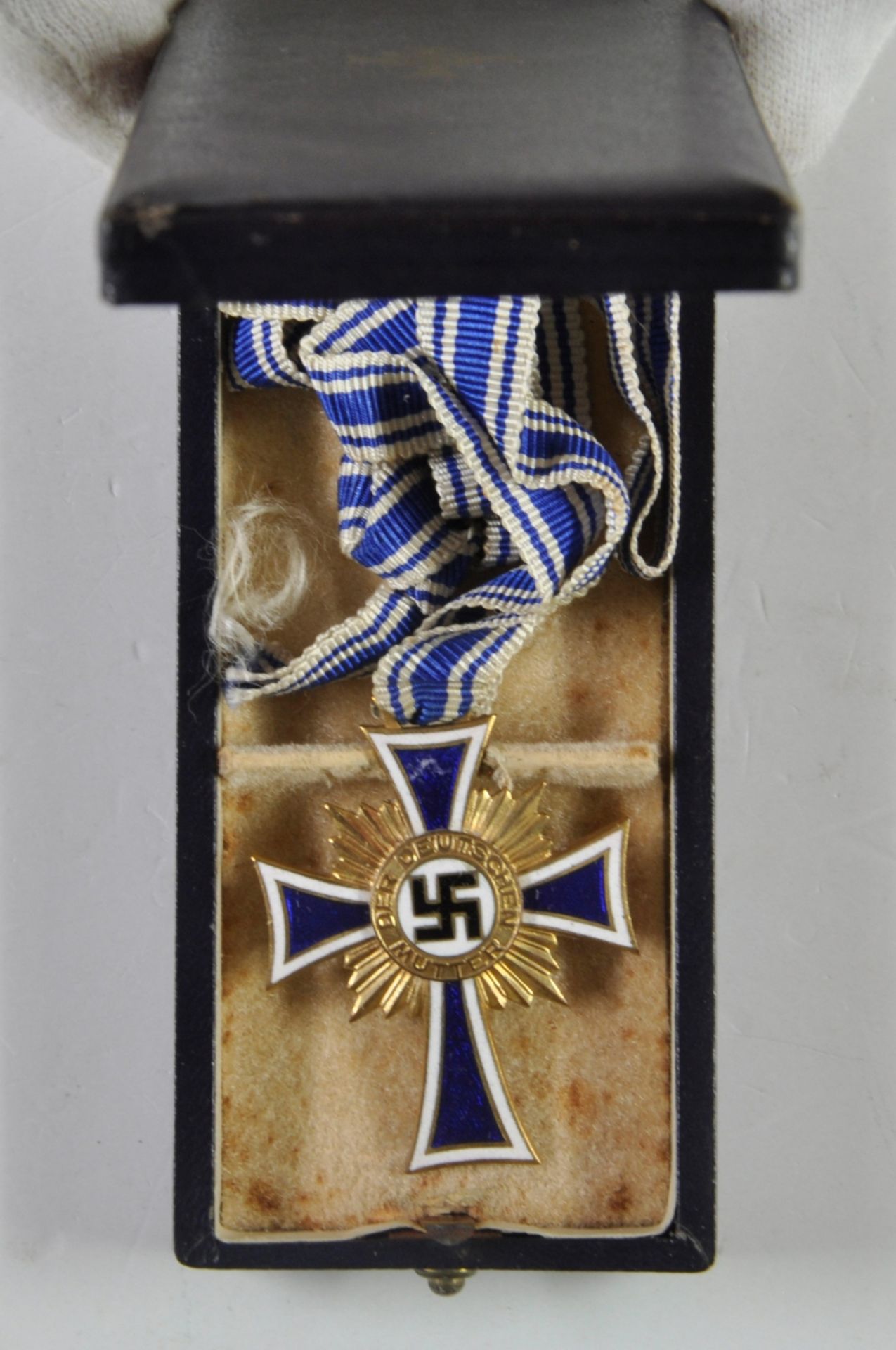 Cross of honor of the German mother, 1. Step, 2. Form, 16. December 1938, in gold, at the volume, in