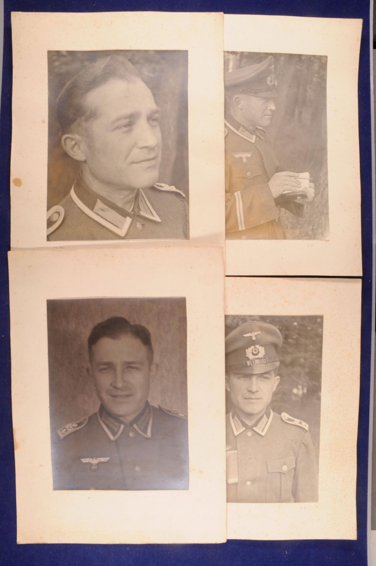 Fotoalbum Wehrmacht Heer mit über 130x Aufnahmen, dazu großformatige Porträtbilder und 2x Zeichnunge - Bild 3 aus 9