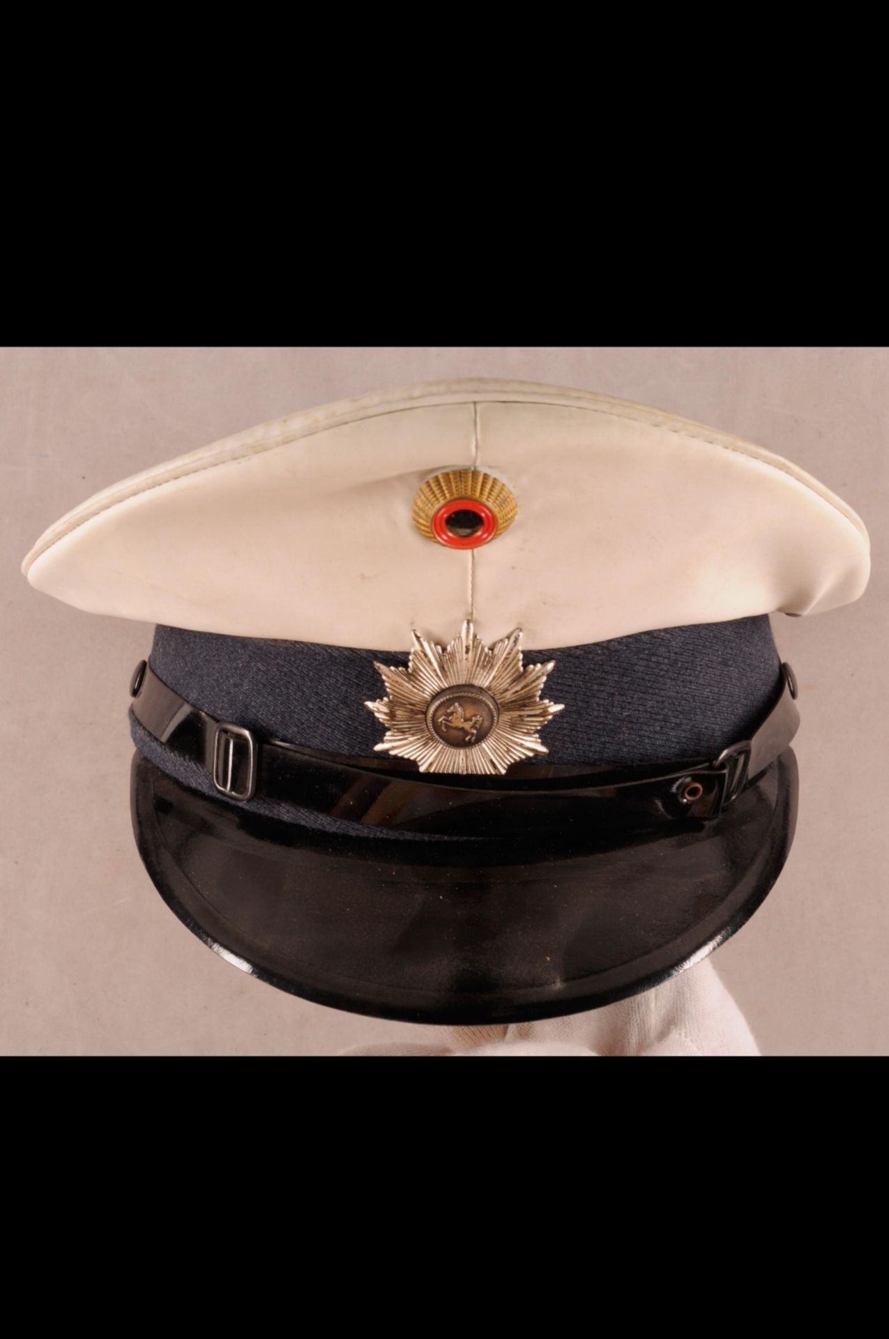 Fire-brigade / Police, estate with 13 x peaked cap, 4 x stem cap, 5 x helmet, 13 x uniforms / - Image 100 of 118