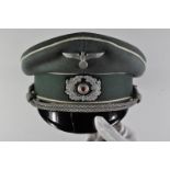 Wehrmacht Heer, Schirmmütze für Offiziere der Infanterie, feldgraues feines Tuch komplett mit Adler