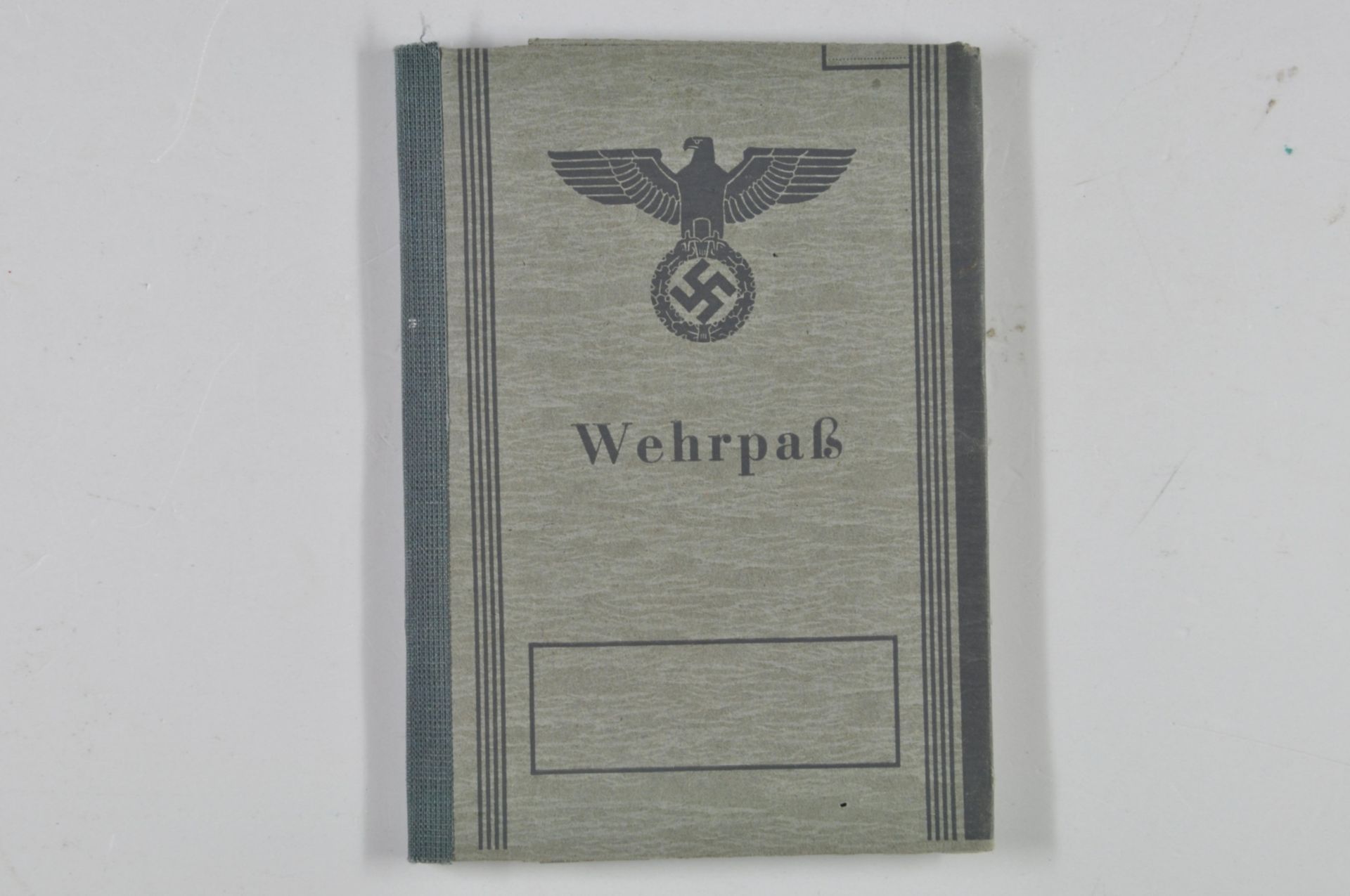 Wehrmacht, Wehrpass, blanko, ohne Eintragungen, 56 Seiten, rückseitig mit Aufdruck \Metten & Co. Ber