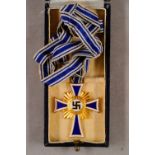 Cross of honor of the German mother, 1. Step, 2. Form, 16. December 1938, in gold, at the volume, in