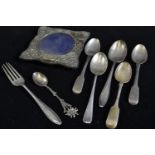 Five HM silver teaspoons & a HM silver small fork, gross weight 152 grams, together with a HM silver