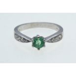18ct white gold, emerald & diamond ring, size O, 3.78 grams