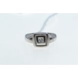 14ct white gold & diamond ring, size O1/2, 4.12 grams