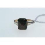 9ct gold & bloodstone ring, size L, 2 grams