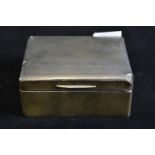 Rectangular silver cigarette box, maker's mark rubbed, London 1926, wood lined, 11.5cm wide, gross w