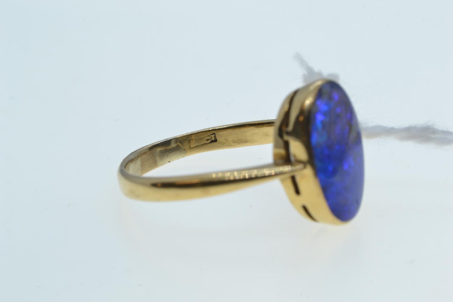 Gold & black opal doublet ring, gold mark rubbed but tests positive for 18ct gold, size Q, 3.73 gram - Image 3 of 3