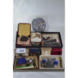 Collection of medals, medallions and other collectables, some silver, inc. The Defence Medal 1939-19