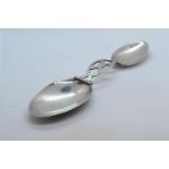 Sterling silver folding medicine spoon, maker Gorham, length 170mm opened, gross weight 39.67 grams,