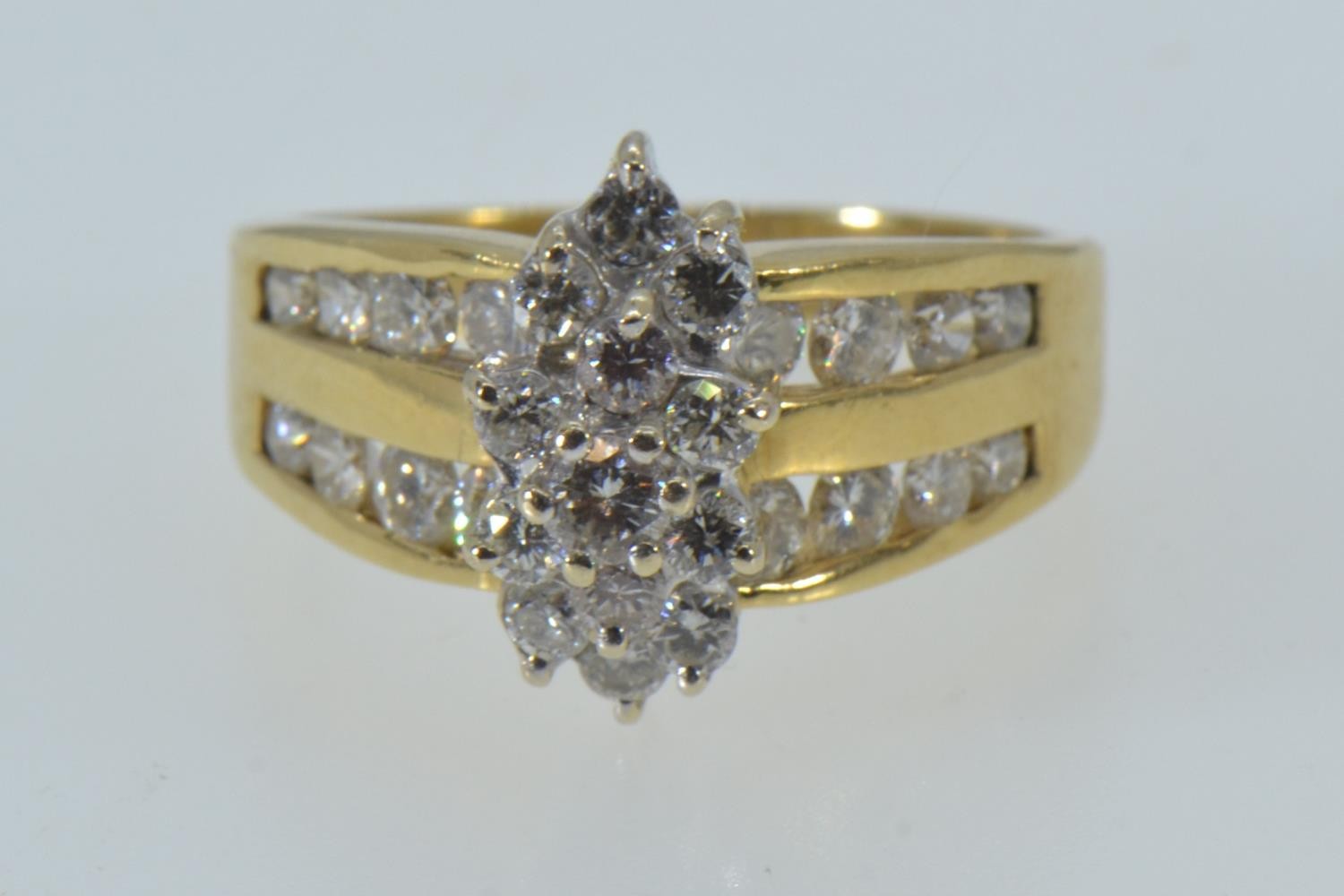 18ct gold & diamond dress ring, size R, 9.55 grams 