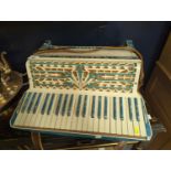 Front Alini Artiste accordion, w53 x d47.5 x h19cm