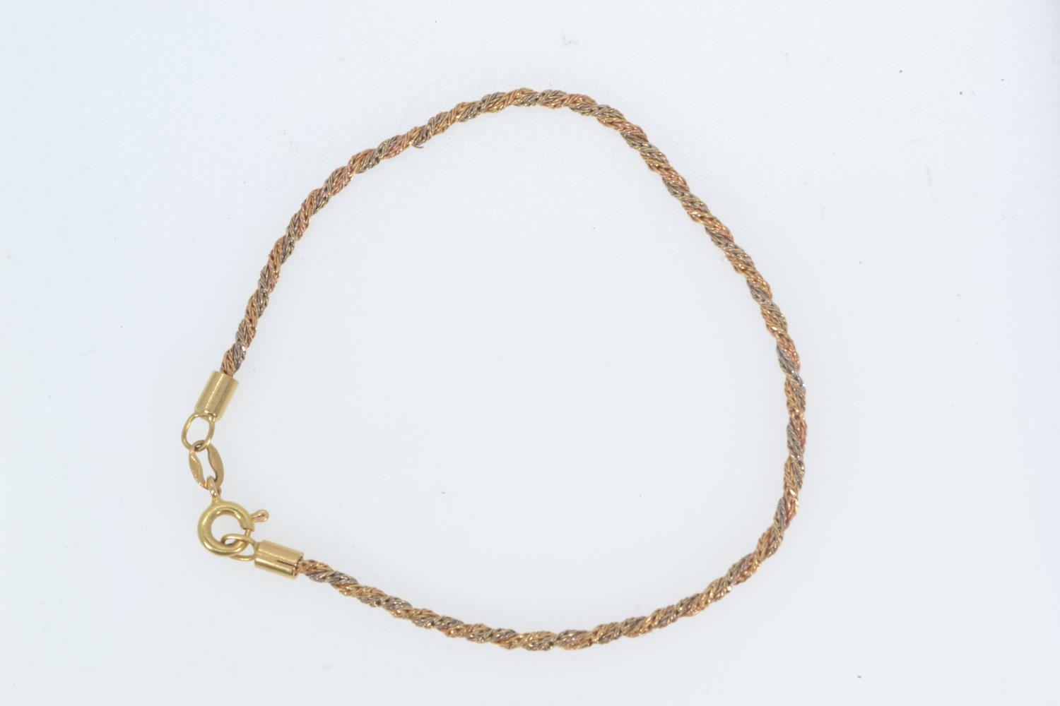 18ct bi-colour gold bracelet, circumference 190mm, 4.41 grams 