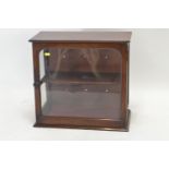 Victorian glass fronted counter top shop display unit (possibly medical cabinet). W50cm D25cm H46cm
