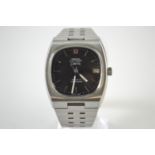 Omega Electronic f300Hz chronometer stainless steel gents wristwatch, black face with date aperture,
