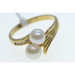 18ct gold, cultured pearl & diamond ring, size N, 2.97 grams
