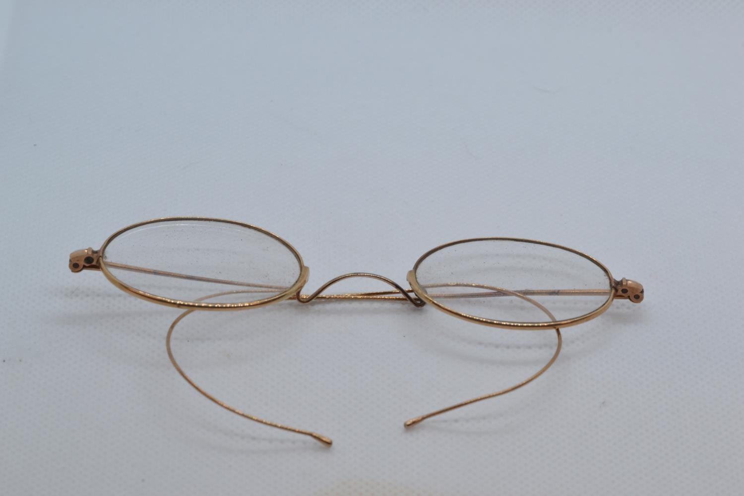 Pair of 9ct gold framed spectacles, gross weight 10.5 grams, with case  - Image 3 of 3