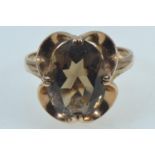 9ct gold & smoky quartz ring, size O, 3.88 grams