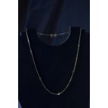 18ct gold heart necklace. 38cm circumference.