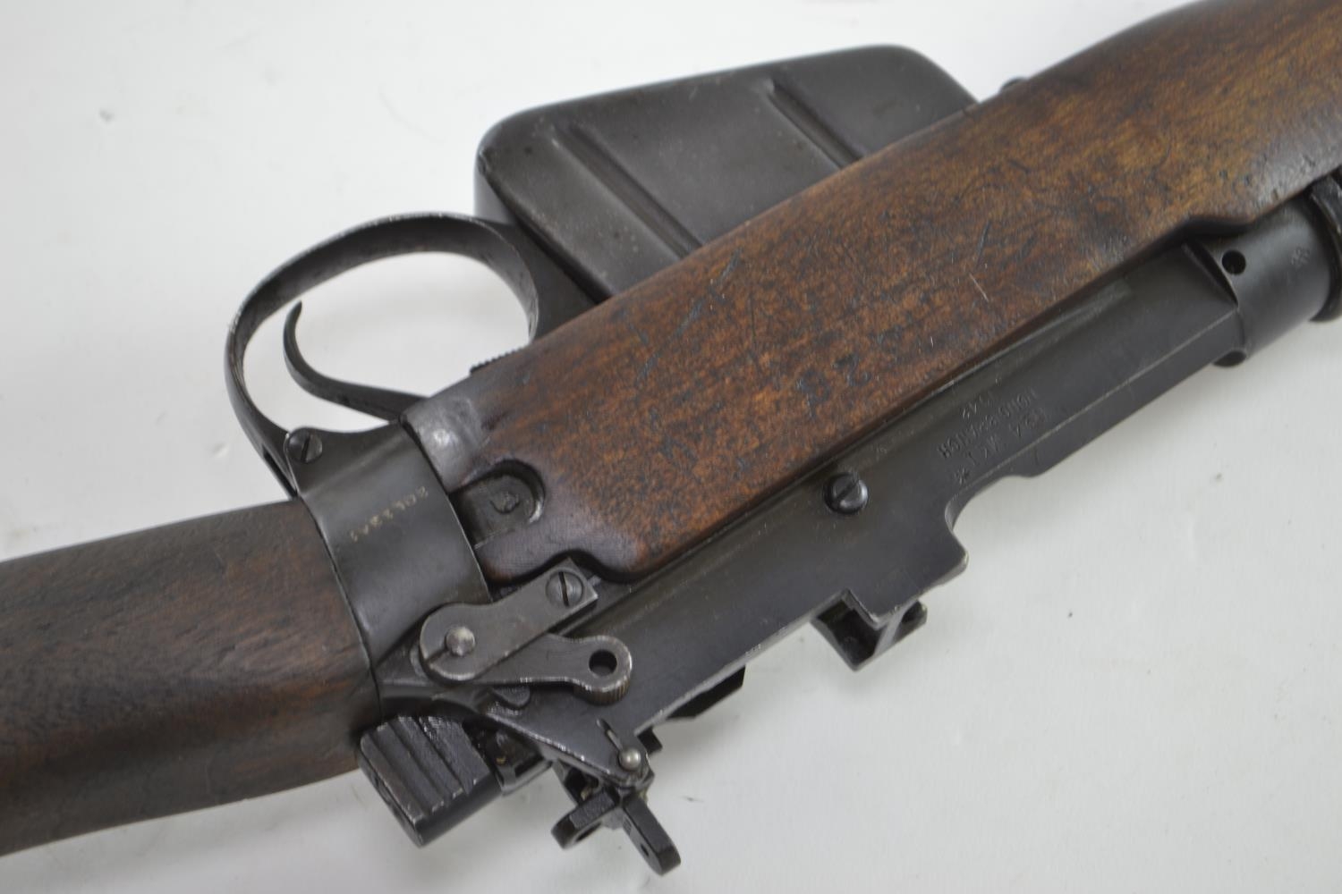 Enfield No 4 Mk 1 Long Branch 1942 Bolt action rifle with deactivation certificate Barrel length 640 - Image 5 of 8