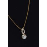 18ct gold, pearl & diamond pendant & chain, chain circumference 400mm, gross weight 7 grams