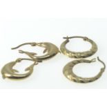 Two pairs of 9ct gold hoop earrings, lever back fittings, gross weight 2.7 grams