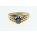 9ct gold & sapphire ring, hallmarks rubbed, size O1/2, 3.4 grams