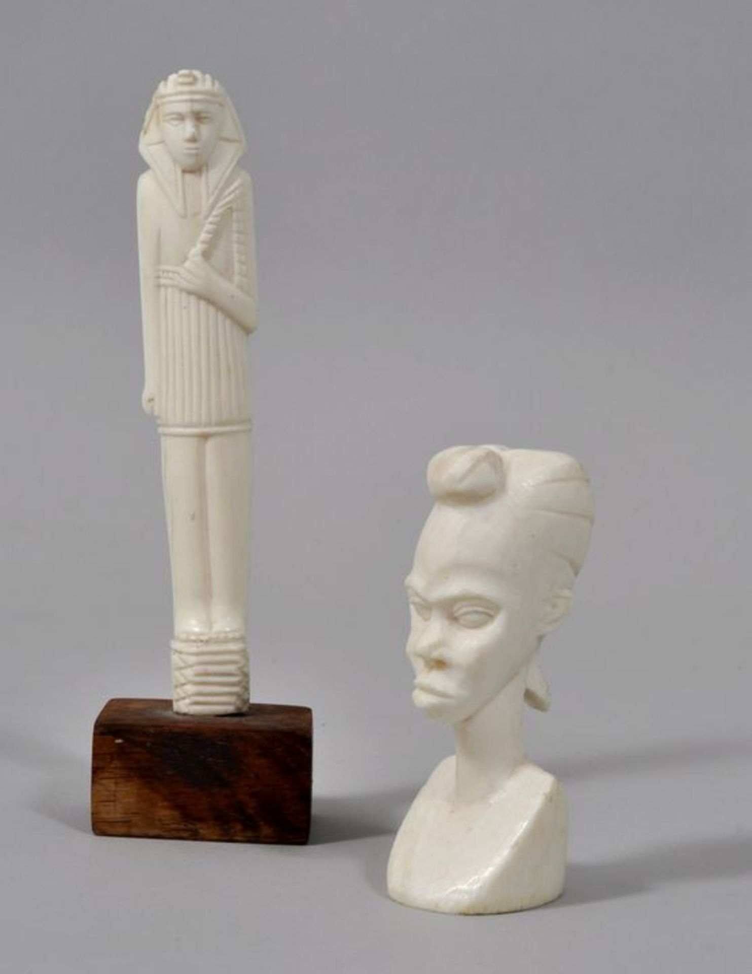 zwei Figuren, Bein / Two ivory carvings