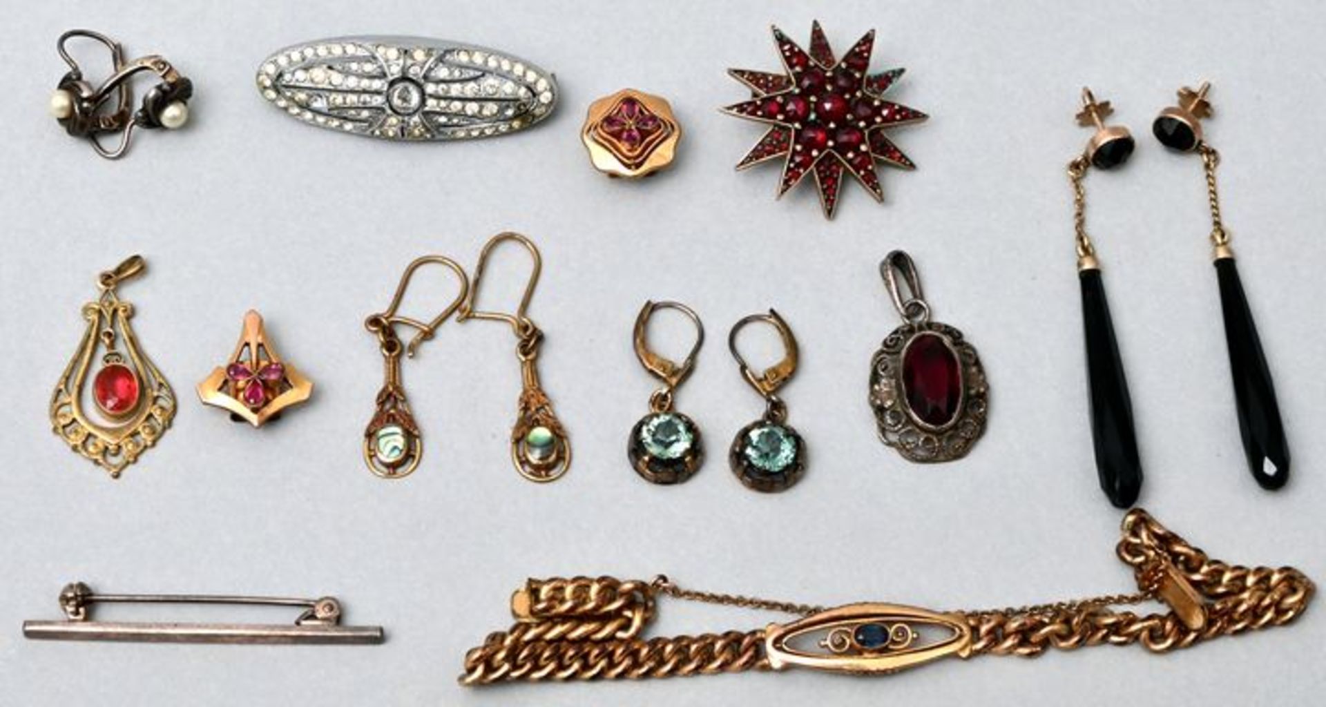 diverse Teile Modeschmuck/ items of jewellery