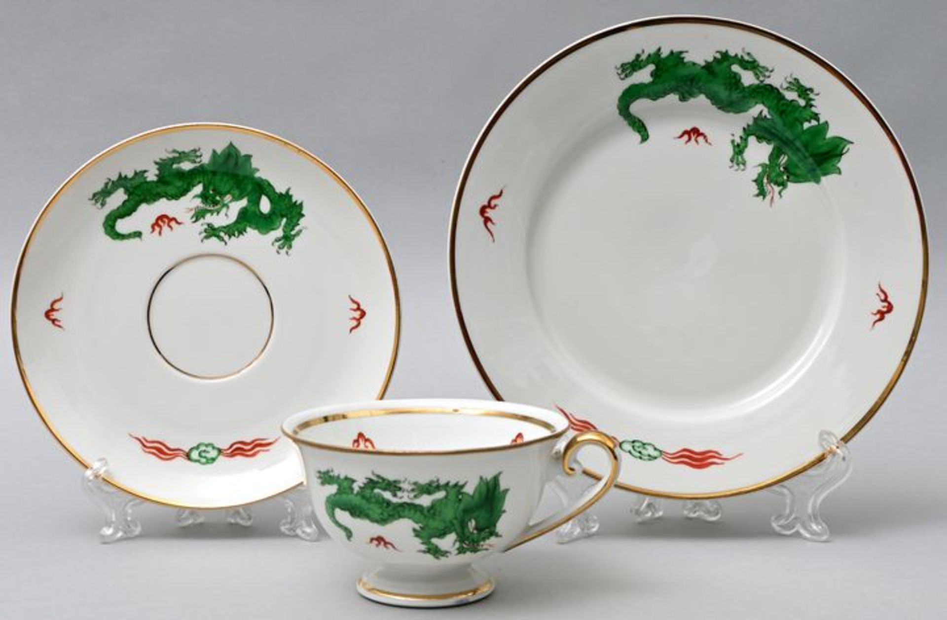 Gedeck Grüner Drache/ cup with saucer and plate