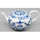 Zwiebelmuster-Teekanne/ tea pot blue onion pattern